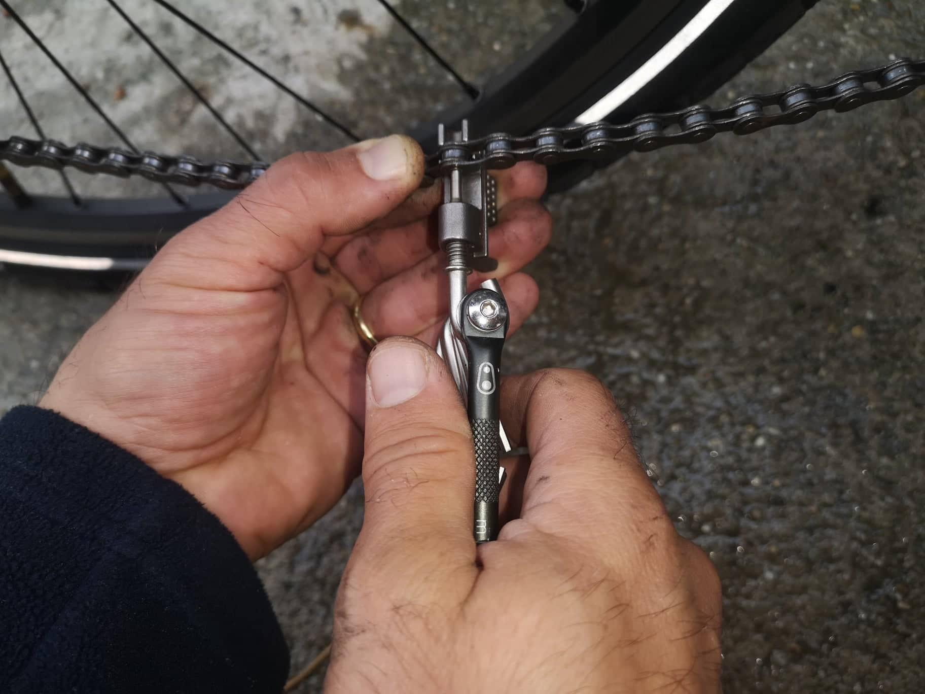 mountain bike chain breaker